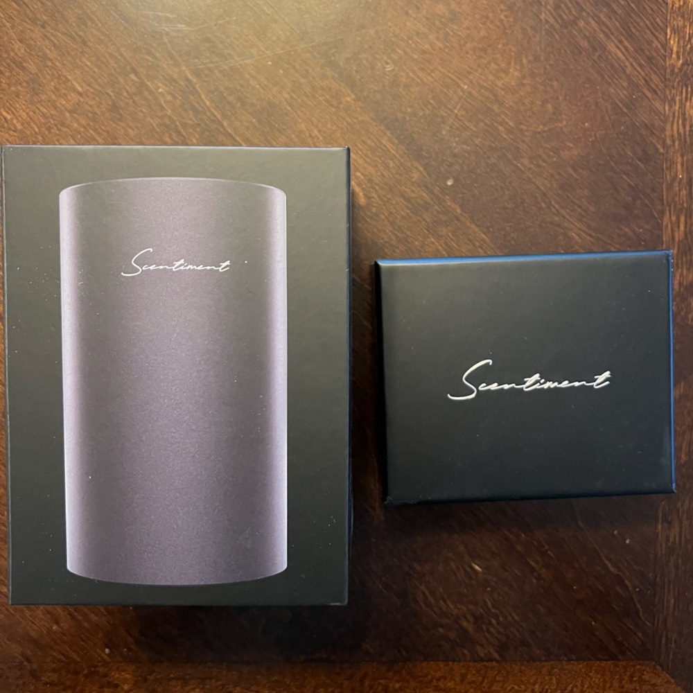 NWT // Scentiment Black Diffuser with Fragrance Oils - Picture 5 of 6